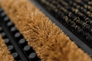 Zerbino in gomma con spazzole in cocco